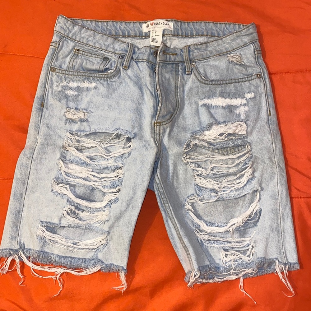 H&M distressed denim shorts